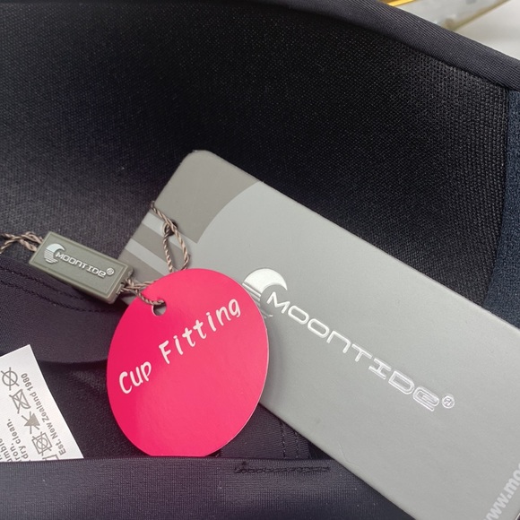 32DD cup fitting bikini top Moontide - Picture 5 of 5